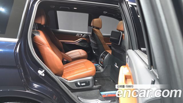 BMW X7 (G07) xDrive 40i M Sport 6STR 2022 — фото 12