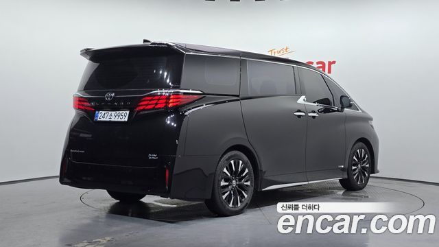 Toyota Alphard (IV) 2.5 HEV Executive AWD 2025 — фото 2