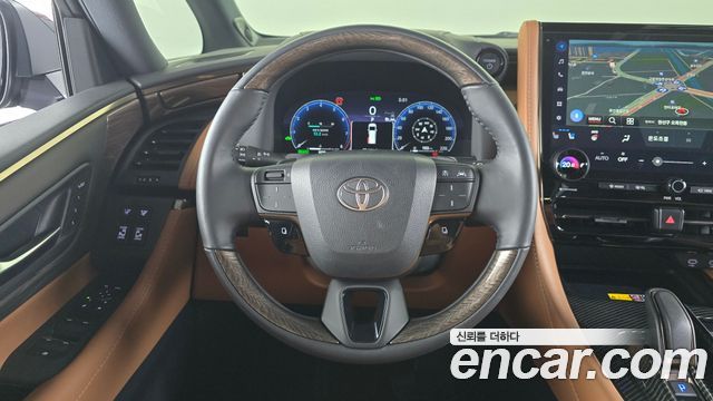 Toyota Alphard (IV) 2.5 HEV Executive AWD 2025 — фото 13