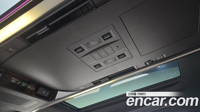 Toyota Alphard (IV) 2.5 HEV Executive AWD 2025 — фото 35