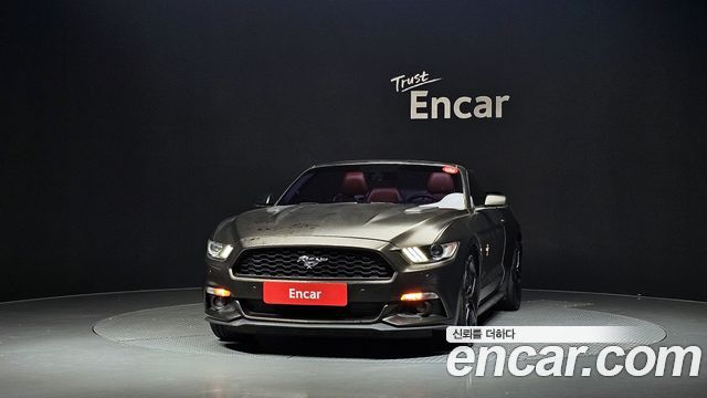 Ford Mustang Convertible 2015 — фото 3