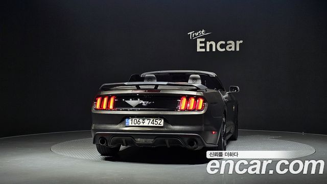 Ford Mustang Convertible 2015 — фото 4