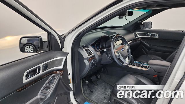 Ford Explorer 3.5 Limited 4WD 5th 2014 — фото 10