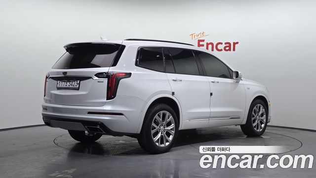 Cadillac XT6 3.6 Sport 2020 — фото 2