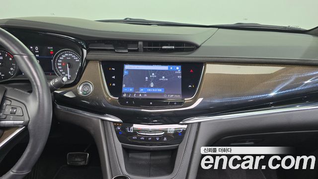 Cadillac XT6 3.6 Sport 2020 — фото 13