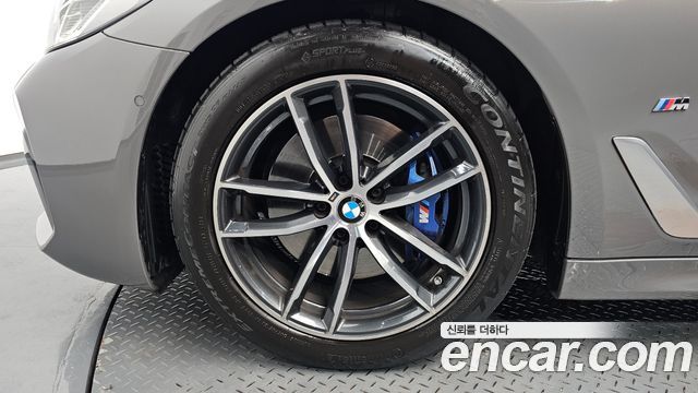 BMW 5 Series (G30) 520i M Sport 2022 — фото 5