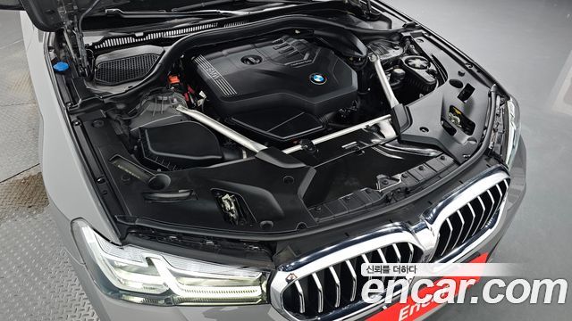 BMW 5 Series (G30) 520i M Sport 2022 — фото 6