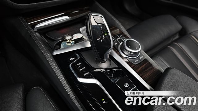 BMW 5 Series (G30) 520i M Sport 2022 — фото 9