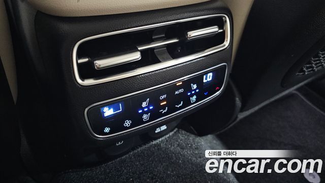 Genesis GV70 2.5T Gasoline 2WD 2025 — фото 17