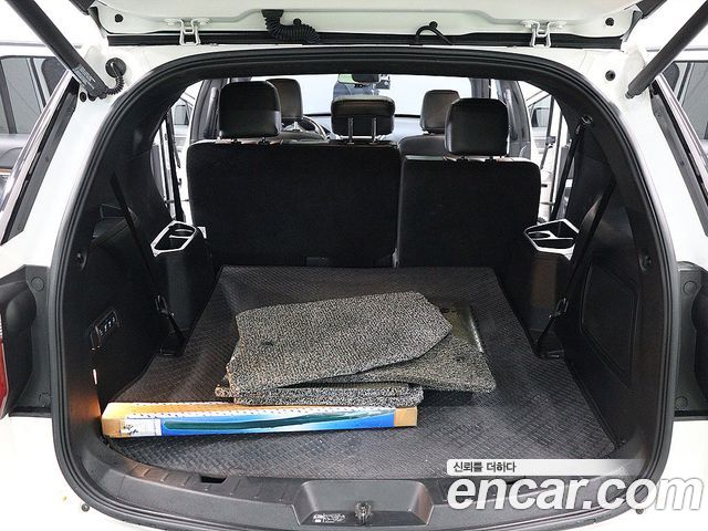 Ford Explorer 2.3 Limited 4WD 5th 2018 — фото 5