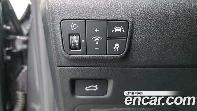 Kia K5 (III) 2.0 Noblesse 2023 — фото 12