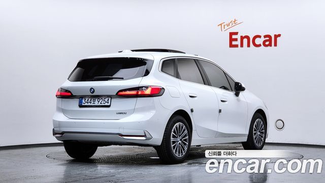 BMW 2 Series Active Tourer (U06) 220i Luxury 2025 — фото 2
