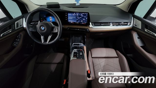 BMW 2 Series Active Tourer (U06) 220i Luxury 2025 — фото 7