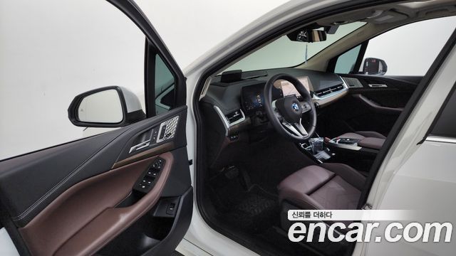 BMW 2 Series Active Tourer (U06) 220i Luxury 2025 — фото 10