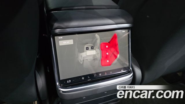 Tesla Model X AWD 2023 — фото 22