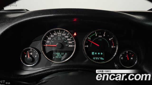 Jeep Wrangler (JK) 2.8 Diesel Sahara 4Door 2015 — фото 8