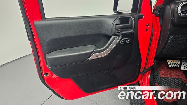 Jeep Wrangler (JK) 2.8 Diesel Sahara 4Door 2015 — фото 24