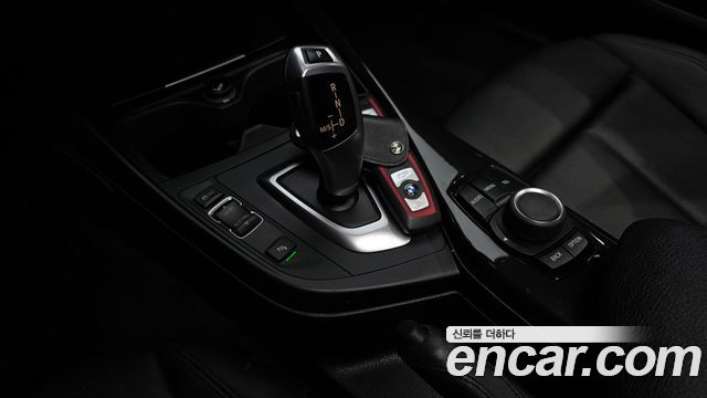 BMW 1 Series (F20) 118d Sport 5Door 2015 — фото 9