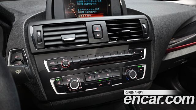 BMW 1 Series (F20) 118d Sport 5Door 2015 — фото 21