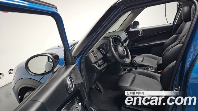 MINI Cooper Countryman Classic 2nd 2024 — фото 10