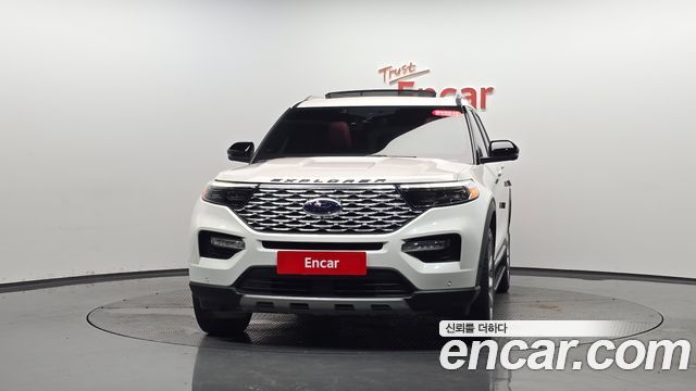 Ford Explorer (VI) 3.0 Platinum 4WD 2022 — фото 3