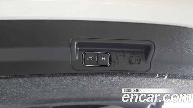 Ford Explorer (VI) 3.0 Platinum 4WD 2022 — фото 20