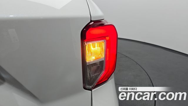 Ford Explorer (VI) 3.0 Platinum 4WD 2022 — фото 23