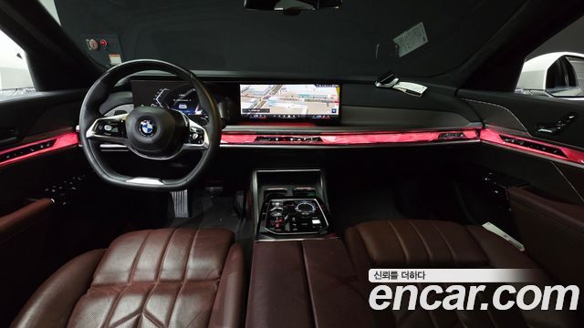 BMW 7 Series (G70) 740i sDrive Design Pure Excellence Individual 2023 — фото 7