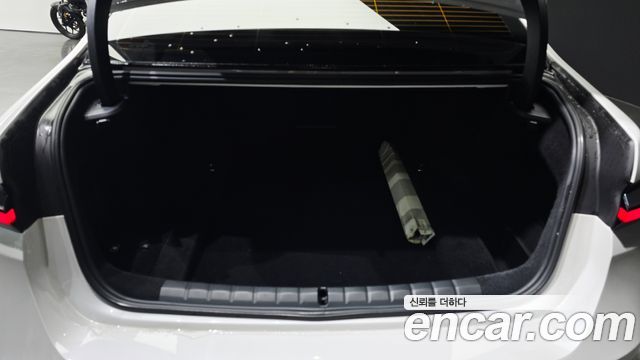 BMW 7 Series (G70) 740i sDrive Design Pure Excellence Individual 2023 — фото 18