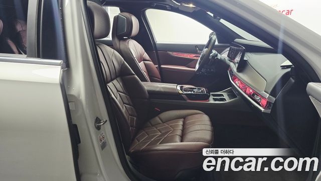 BMW 7 Series (G70) 740i sDrive Design Pure Excellence Individual 2023 — фото 26