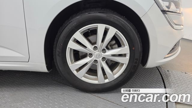 Renault Korea SM6 2.0 GDe SE 2019 — фото 21