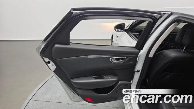 Renault Korea SM6 2.0 GDe SE 2019 — фото 25