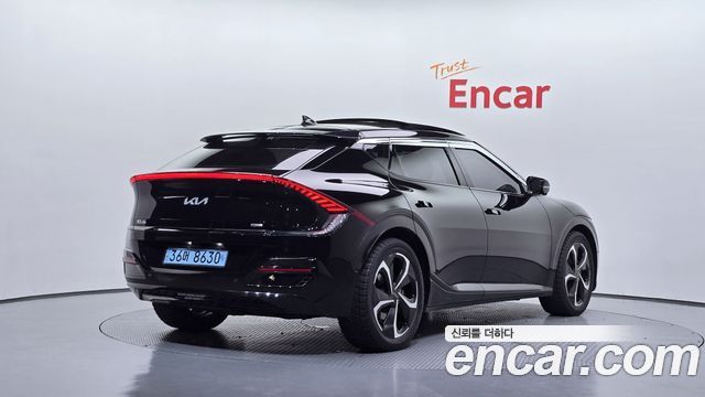 Kia EV6 Long Range 4WD GT Line 2022 — фото 2