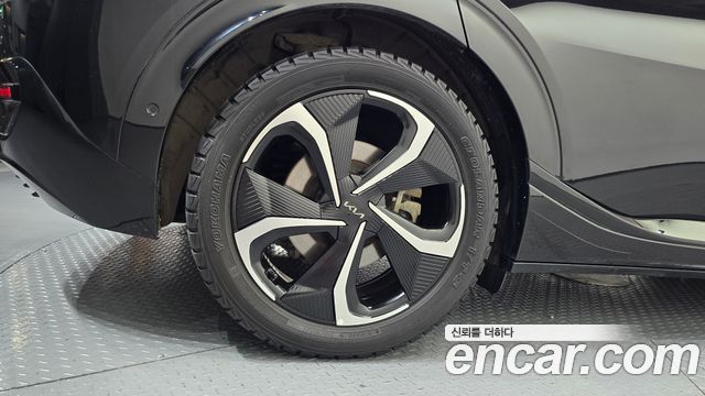 Kia EV6 Long Range 4WD GT Line 2022 — фото 5
