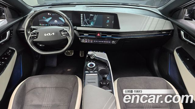 Kia EV6 Long Range 4WD GT Line 2022 — фото 7