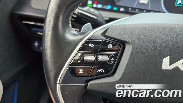 Kia EV6 Long Range 4WD GT Line 2022 — фото 16