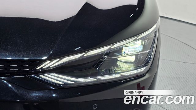 Kia EV6 Long Range 4WD GT Line 2022 — фото 22