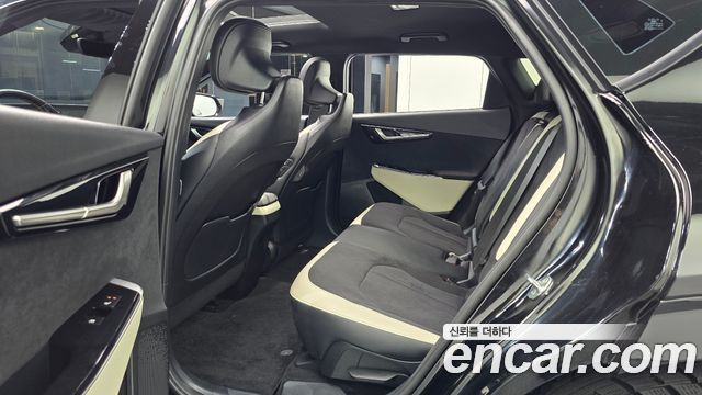 Kia EV6 Long Range 4WD GT Line 2022 — фото 26