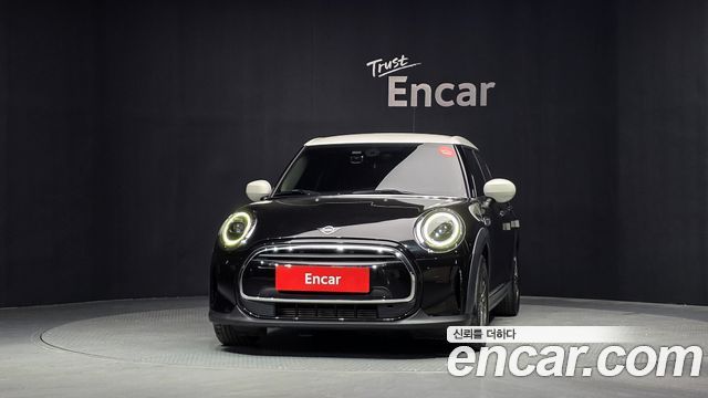 MINI Cooper 5Door Classic Third Generation 2022 — фото 3
