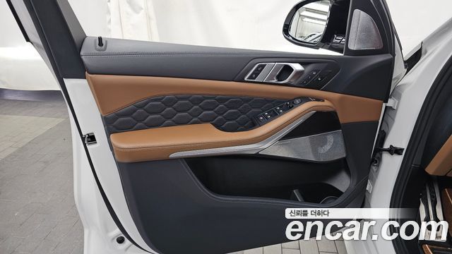 BMW X5M (G05) 4.4 Competition 2021 — фото 24