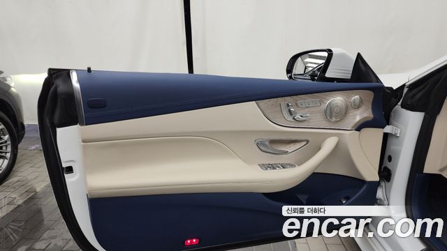 Mercedes-Benz E-Class (W213) E450 4MATIC Cabriolet 2022 — фото 24