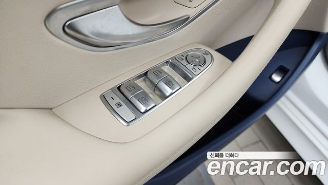 Mercedes-Benz E-Class (W213) E450 4MATIC Cabriolet 2022 — фото 28