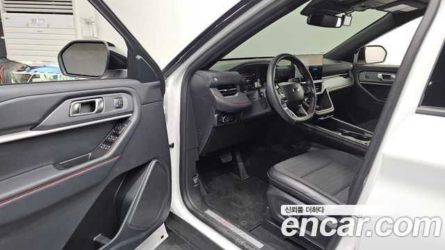 Ford Explorer (VI) 2.3 ST-Line 4WD 2025 — фото 10