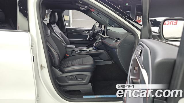 Ford Explorer (VI) 2.3 ST-Line 4WD 2025 — фото 11