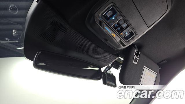 Ford Explorer (VI) 2.3 ST-Line 4WD 2025 — фото 17