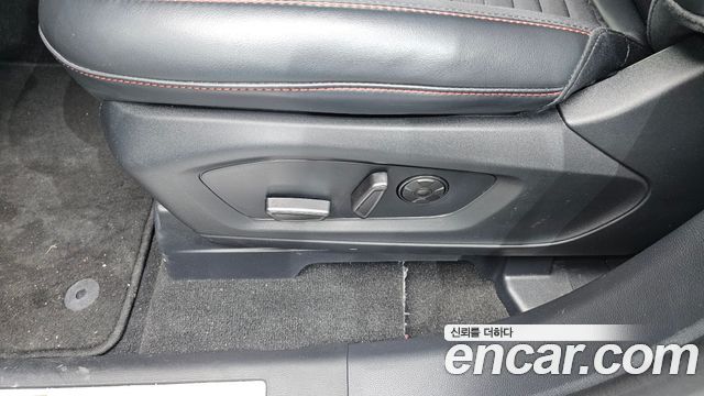 Ford Explorer (VI) 2.3 ST-Line 4WD 2025 — фото 29