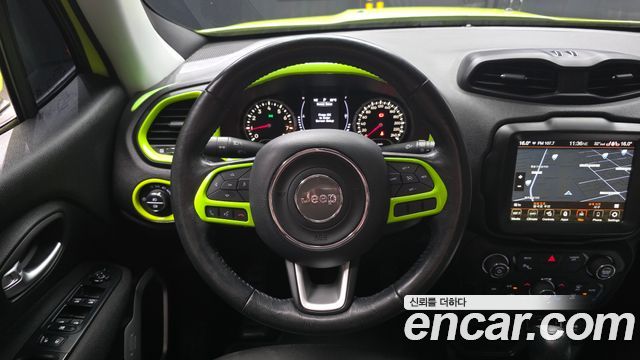 Jeep Renegade 2.4 Longitude High 2018 — фото 13