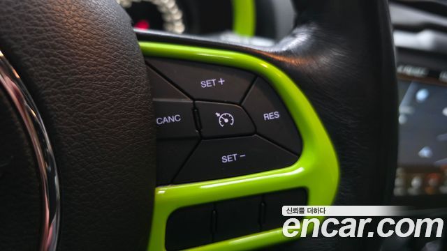 Jeep Renegade 2.4 Longitude High 2018 — фото 27
