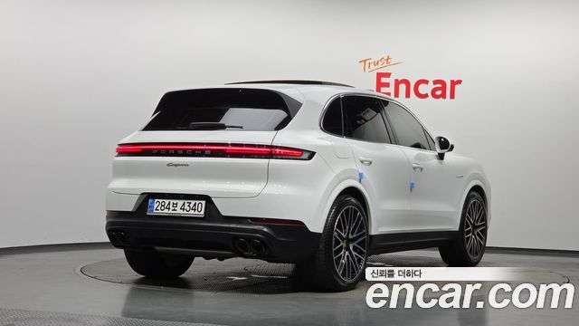 Porsche Cayenne (PO536) 3.0 E-Hybrid 2024 — фото 2