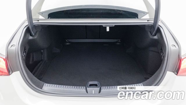Mercedes-Benz E-Class (W214) E220d 4MATIC Exclusive 2024 — фото 15
